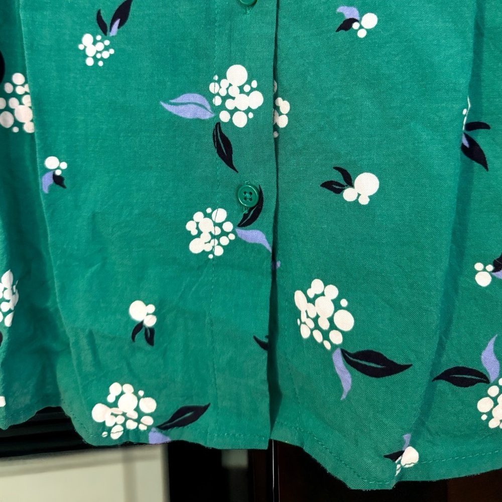 Popsugar Sleeveless Green Top - Ladies Large - Like New, Tank Top - Picture 8 of 9
